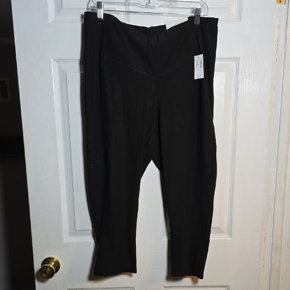 Maurices Classic Crop High Rise Black Leggings NWT